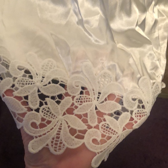 New Without Tags:  Silky Bridal Robe with belt - Picture 6 of 17